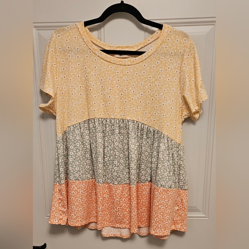 Haptics Floral Colorblock Women's Top